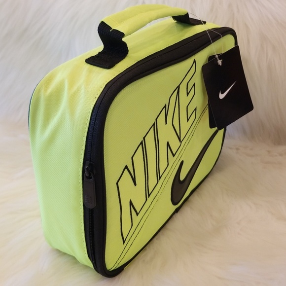 Nike Insulated Lunch Bag - Picture 4 of 8